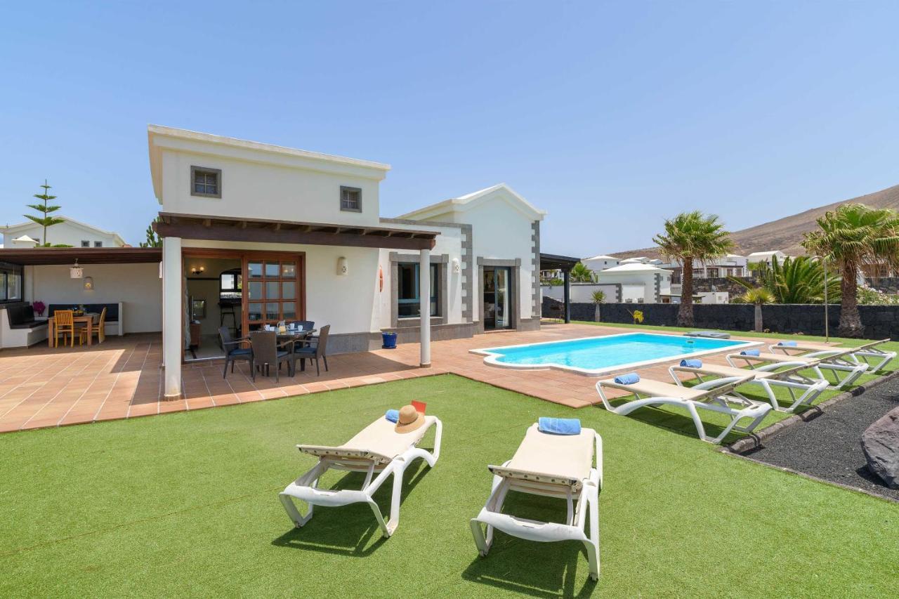Villa Esterlicia Playa Blanca  Exterior photo