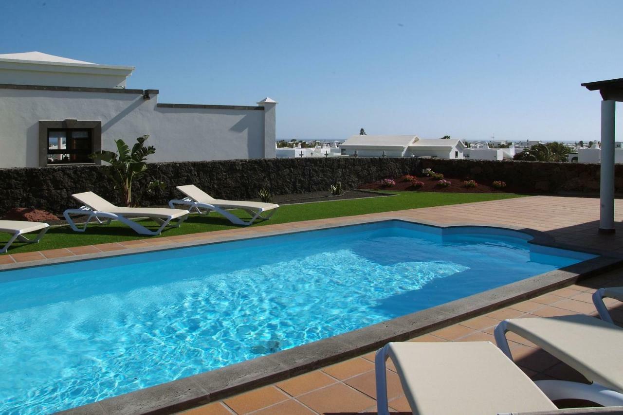 Villa Esterlicia Playa Blanca  Exterior photo