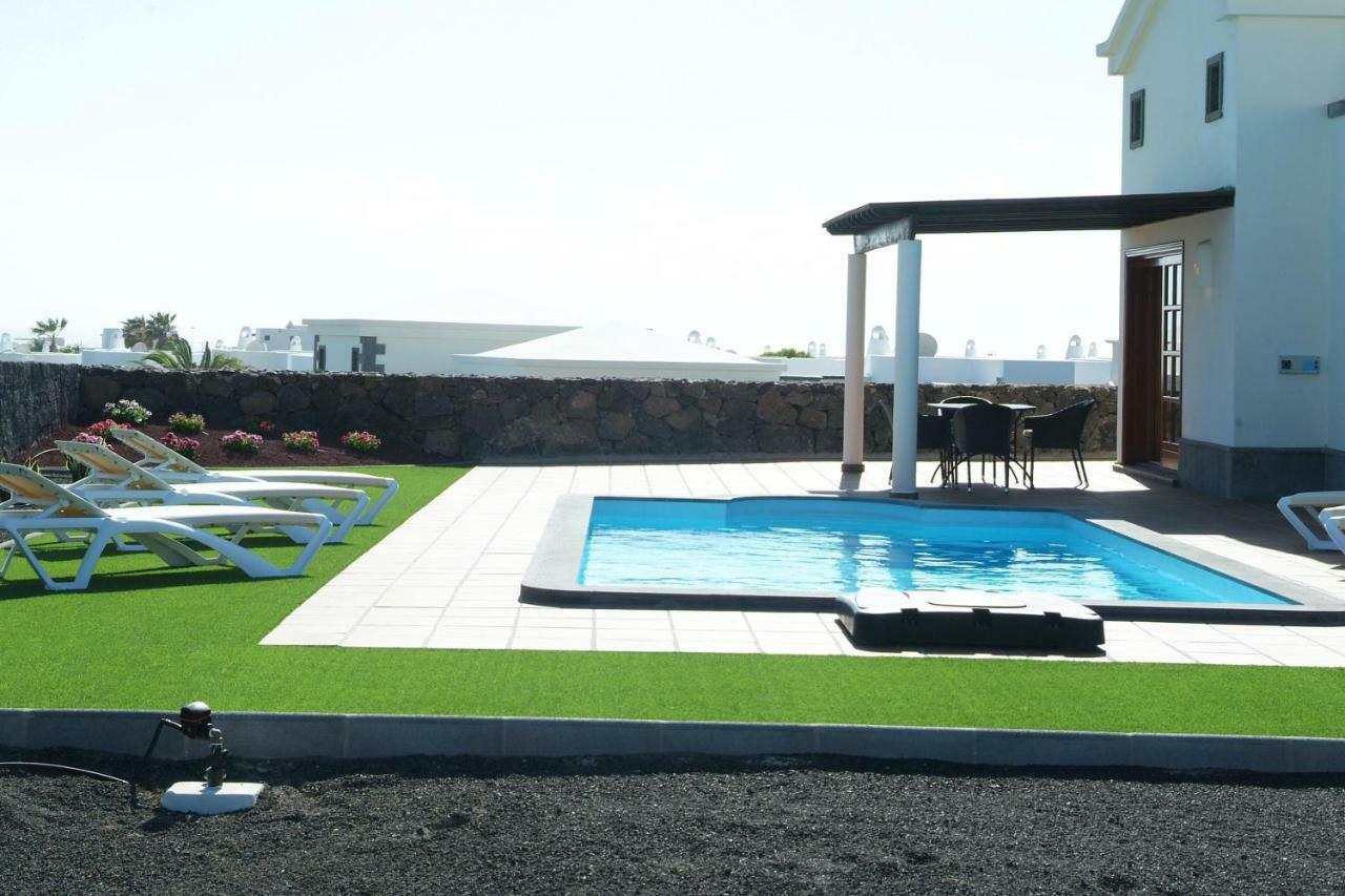 Villa Esterlicia Playa Blanca  Exterior photo
