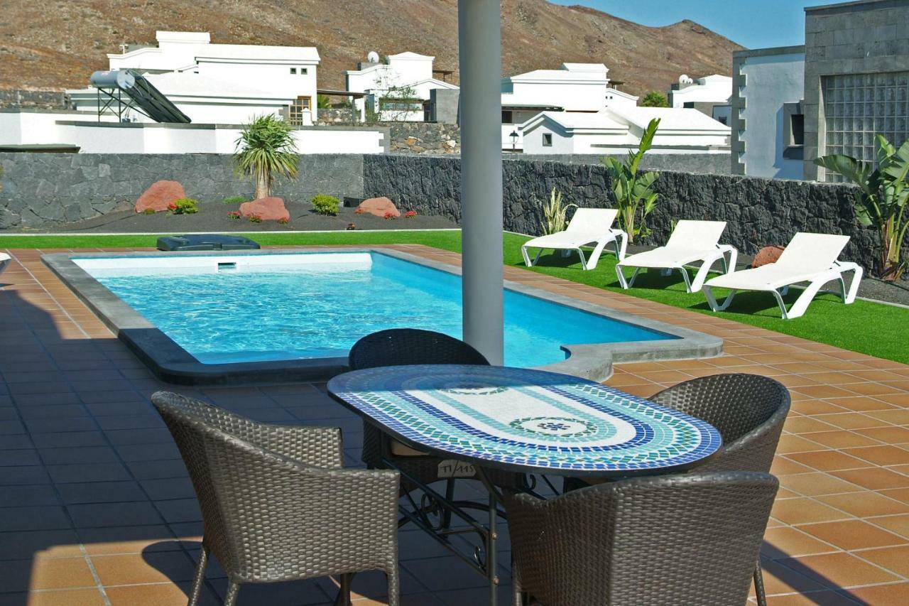 Villa Esterlicia Playa Blanca  Exterior photo
